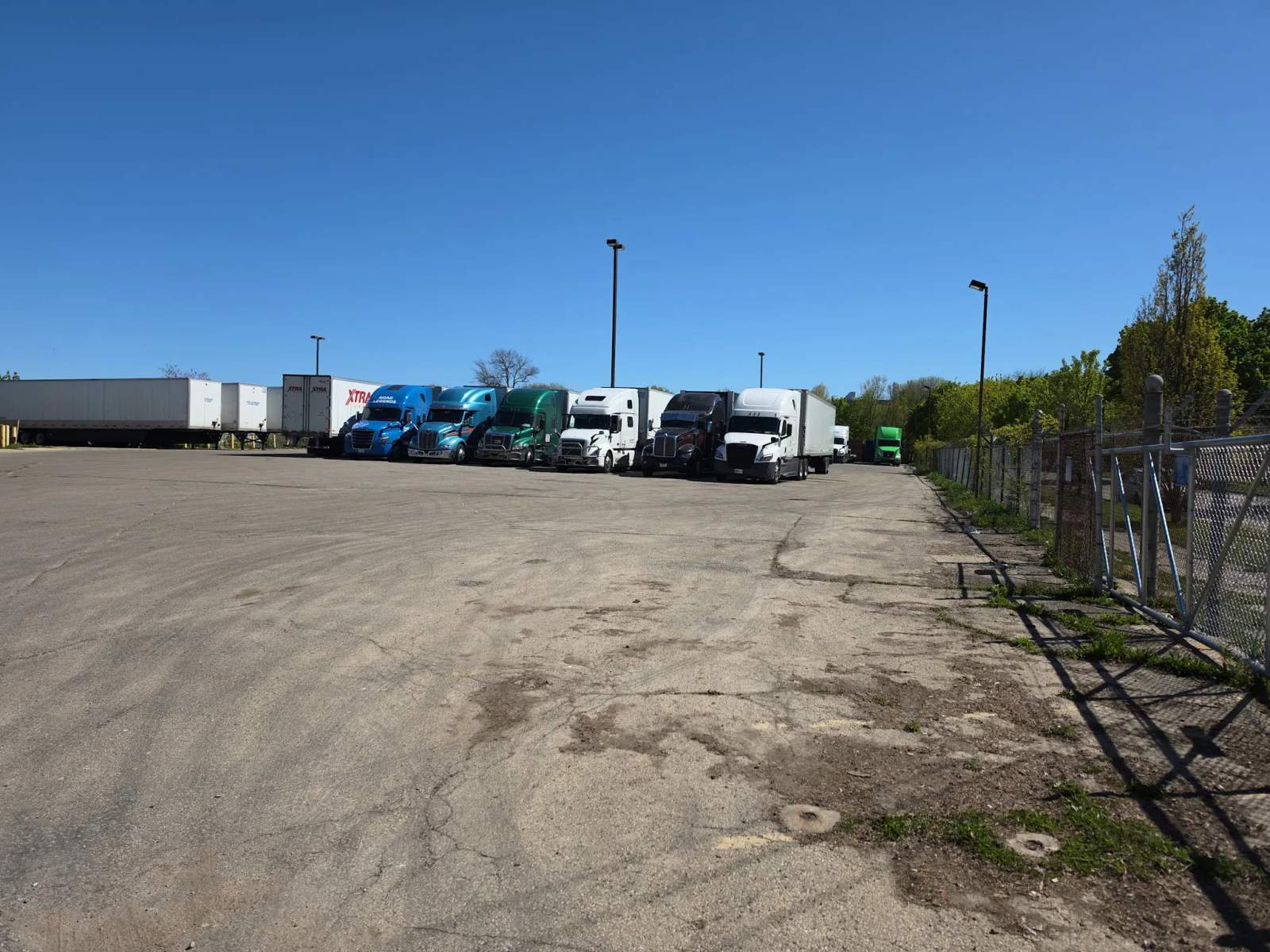 Milwaukee Warehouse — photo 7