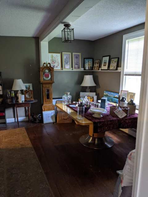 Red Barn Thrift Shop — photo 2