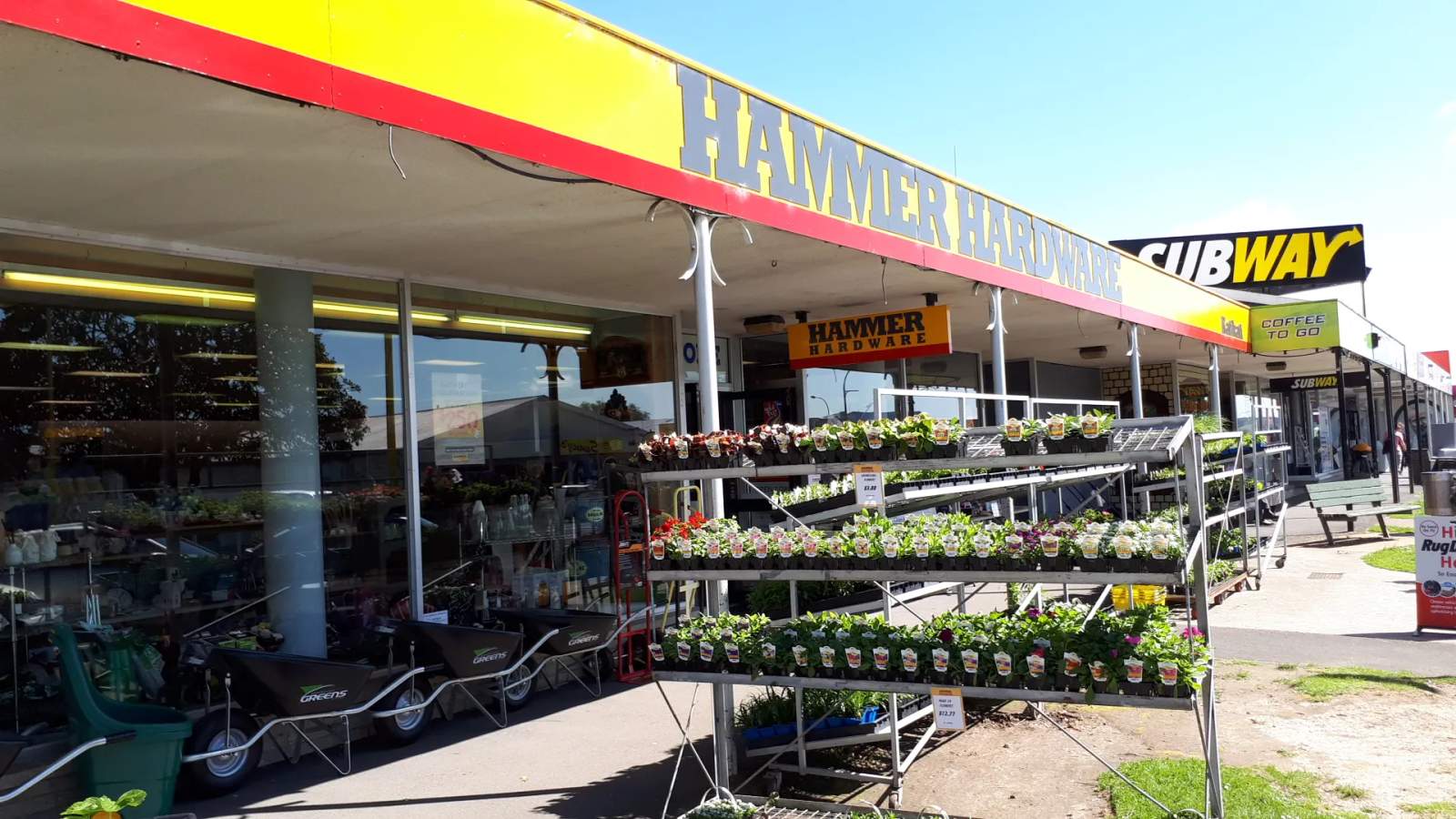Hammer Hardware Katikati — photo 1