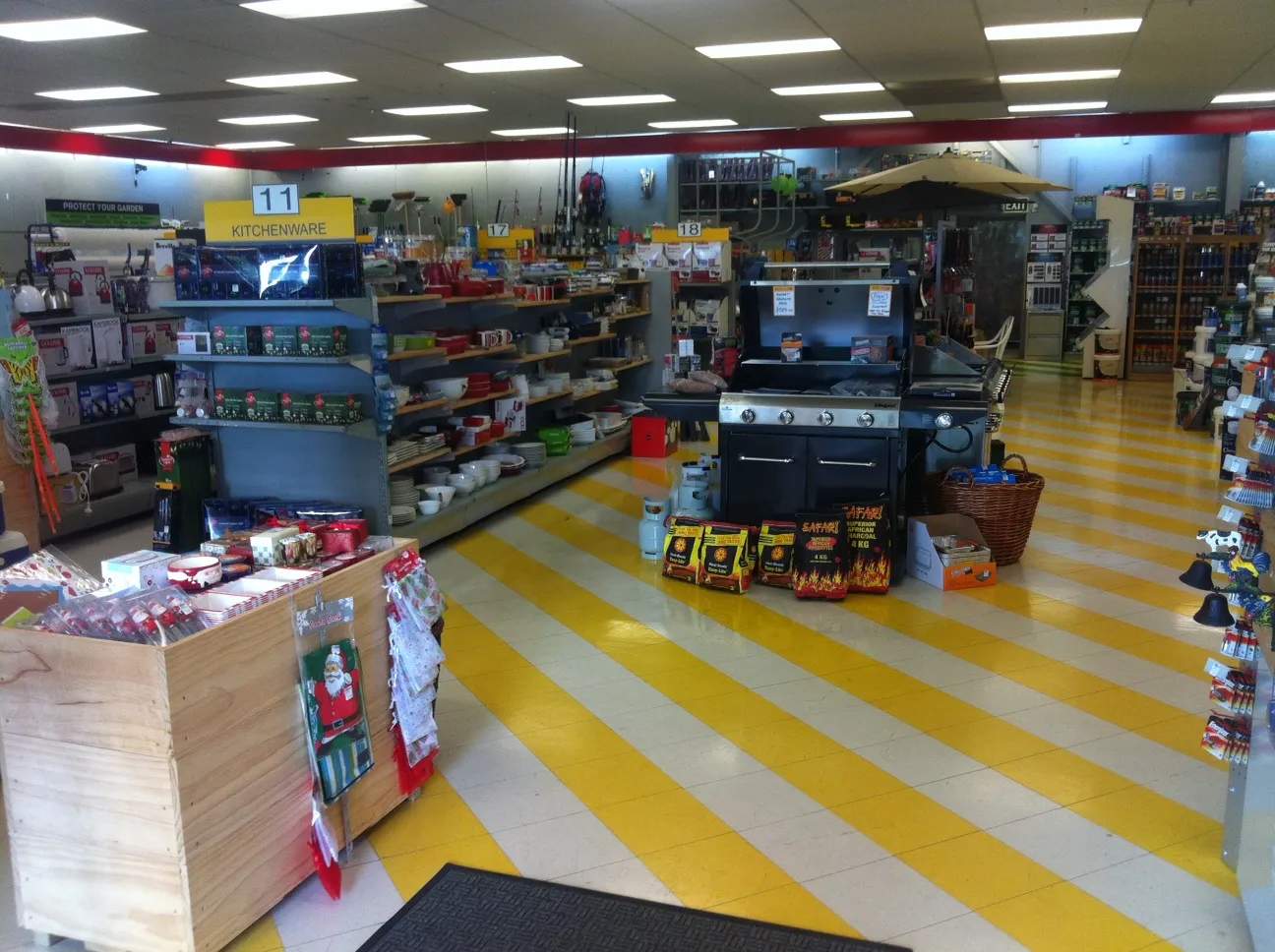 Hammer Hardware Katikati — photo 2