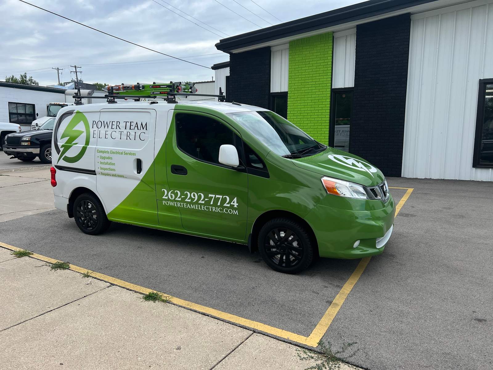 Power Team Electric — photo 1