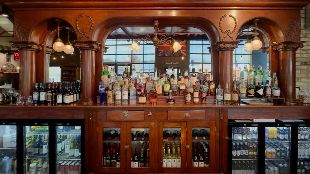 Fenwick’s Pub & Patio — photo 1