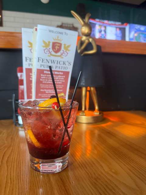 Fenwick’s Pub & Patio — photo 4