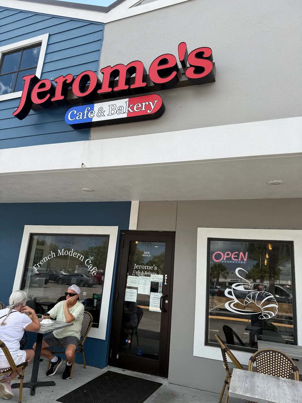 Jerome's Cafe & Bakery — photo 1