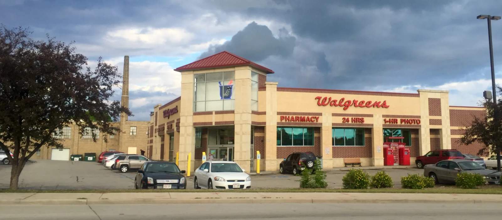 Walgreens — photo 1