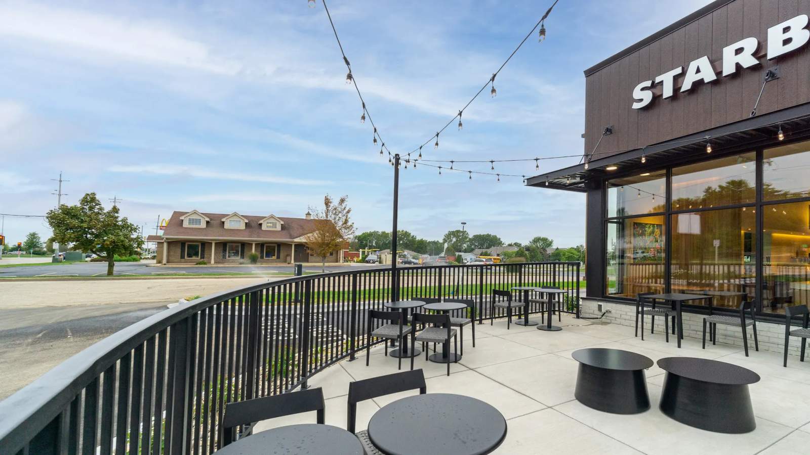 Starbucks Coffee Company — photo 1