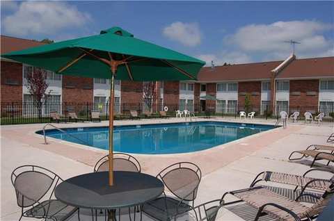 Rodeway Inn & Suites East Windsor — photo 3
