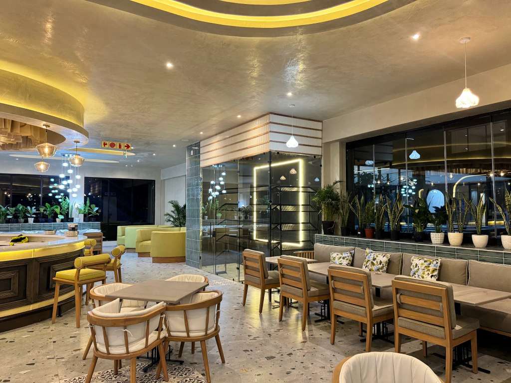 The Wisemen Restaurant & Bar
