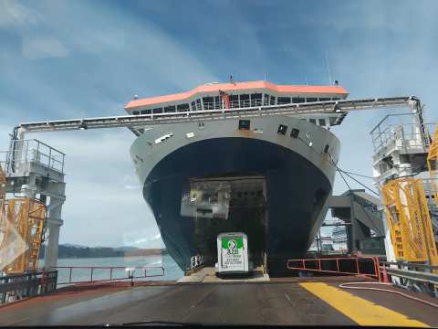 Interislander Ferry — photo 2