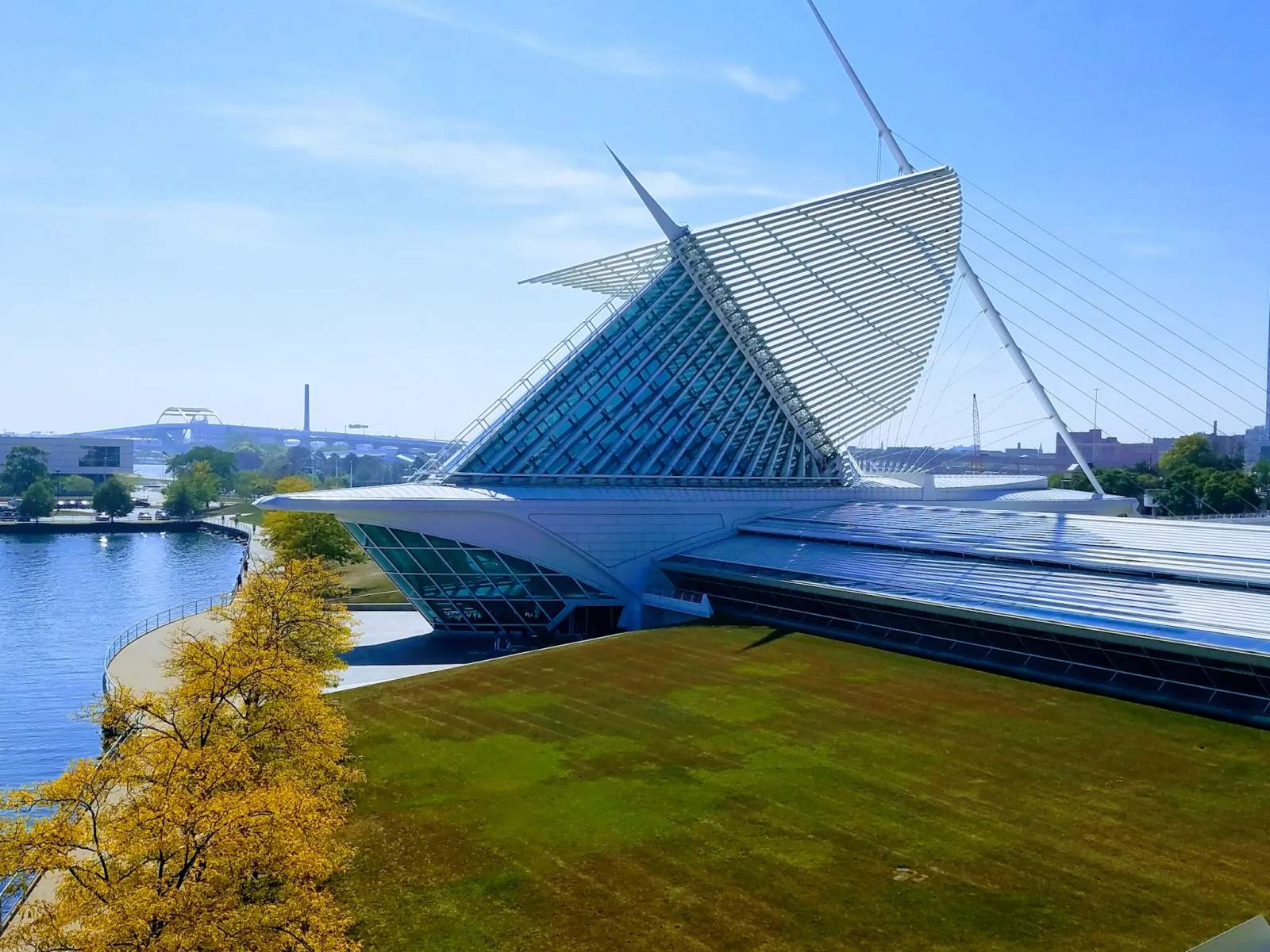 Milwaukee Art Museum — photo 2