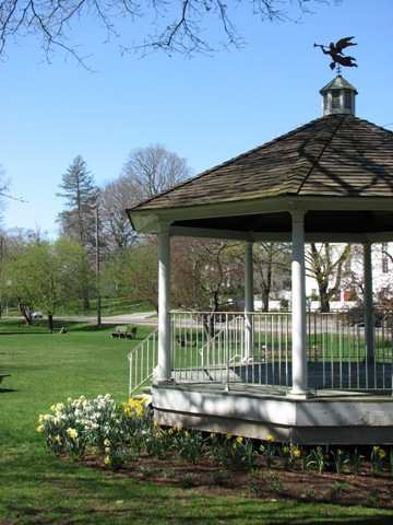 North Green, Woodbury + Leroy Anderson Memorial Bandstand — photo 2