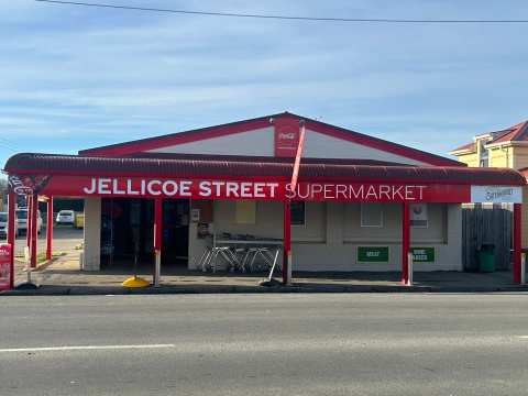 JELLICOE SUPERMARKET — photo 4