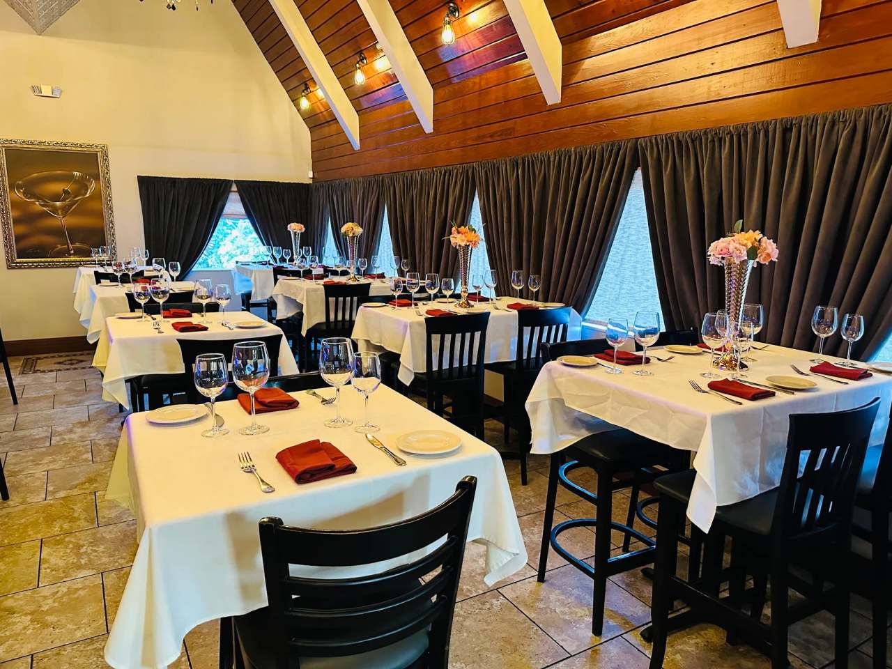 DeLukas Restaurant & Bar — photo 1