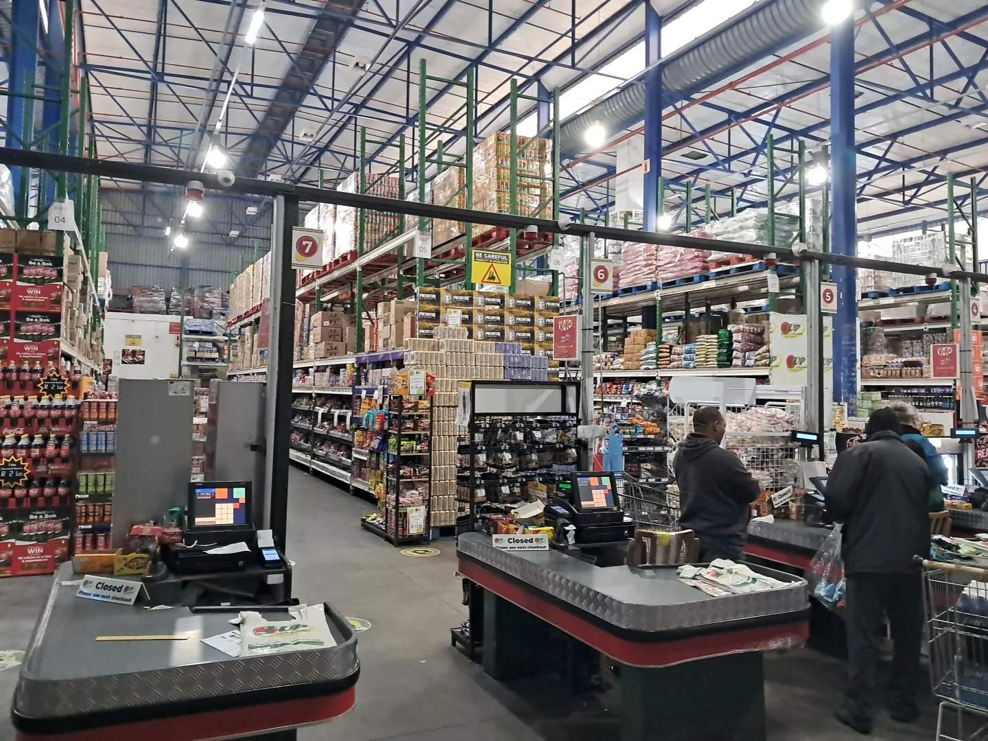 1Up Cash & Carry Paarl Textile Street — photo 1