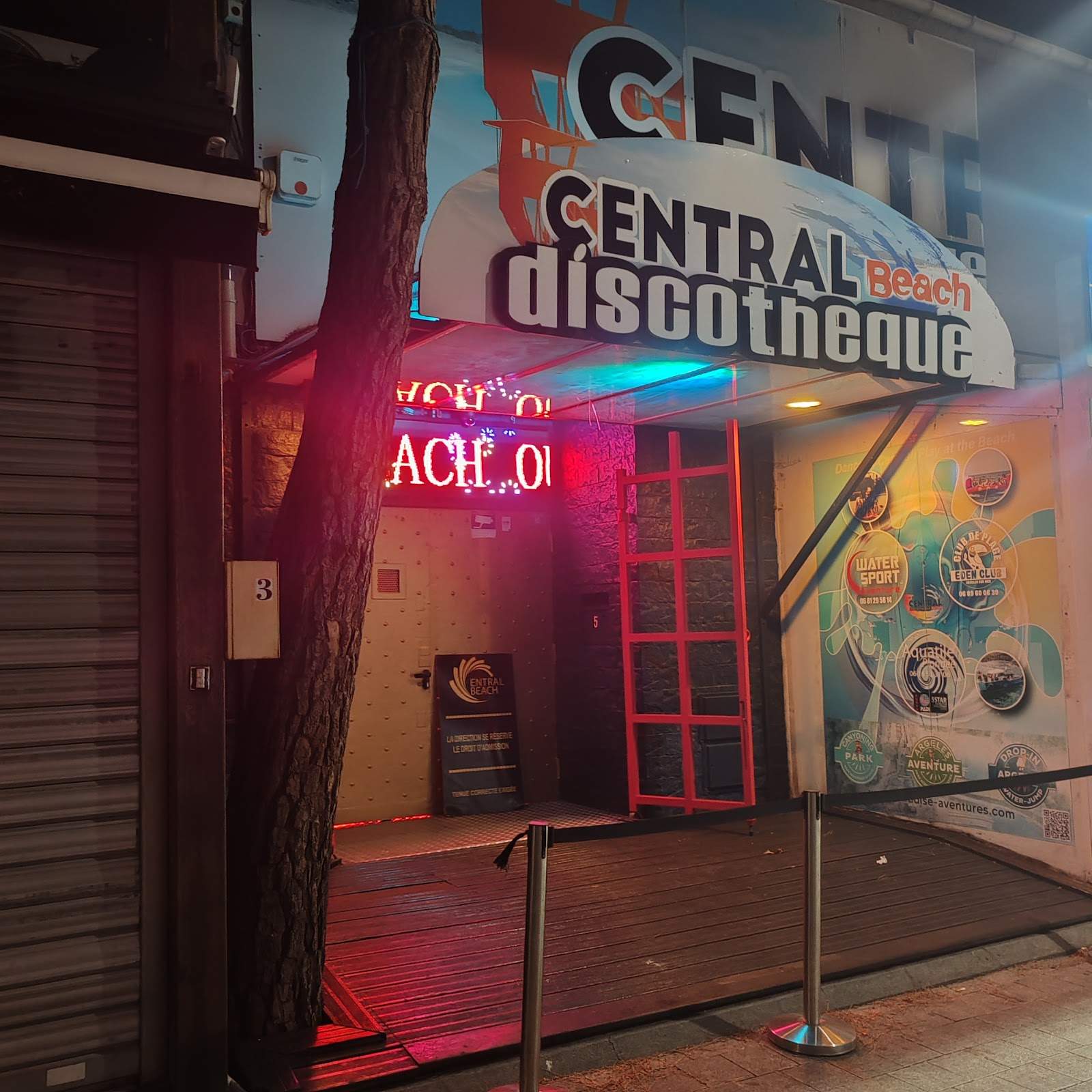 LE CENTRAL BEACH — photo 3