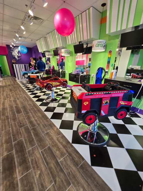 Sharkey's Cuts for Kids - Mequon, WI — photo 3