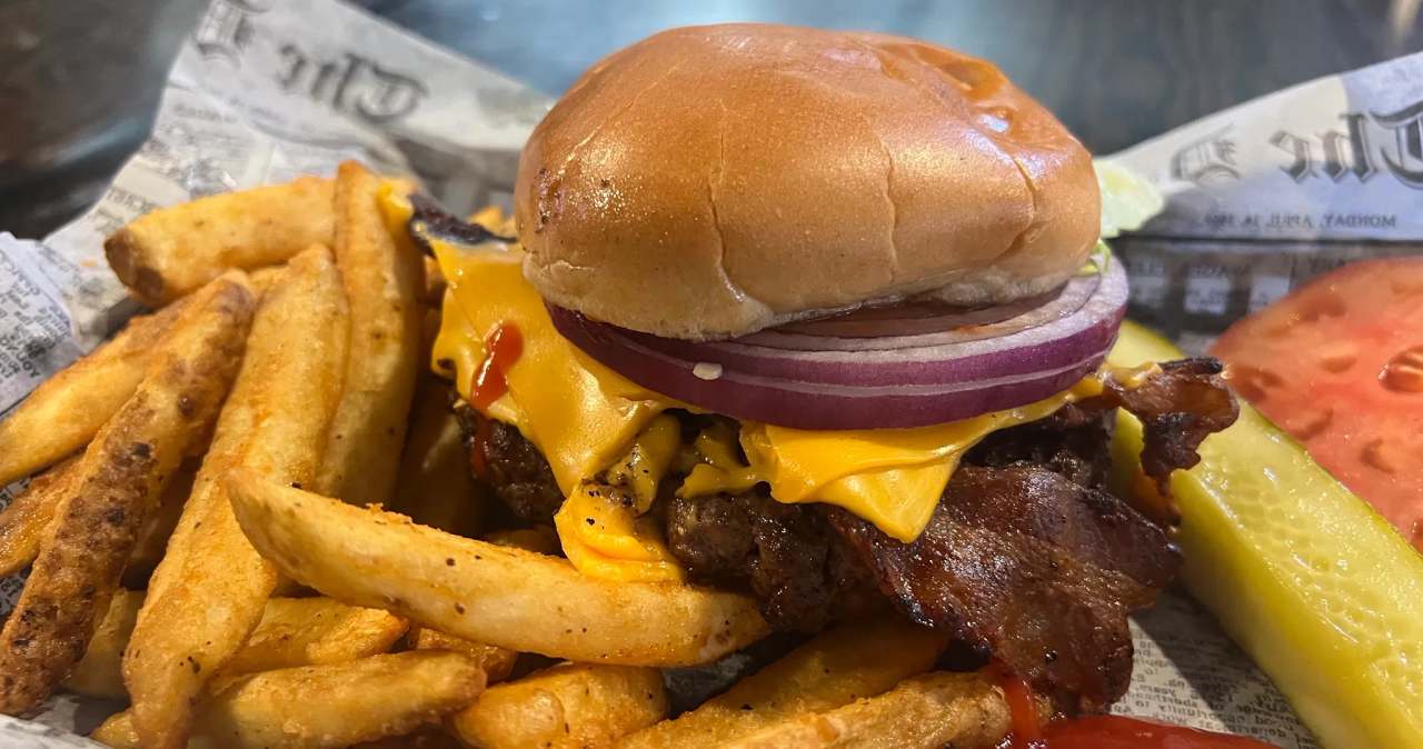 Last Call Pub & Grub — photo 2