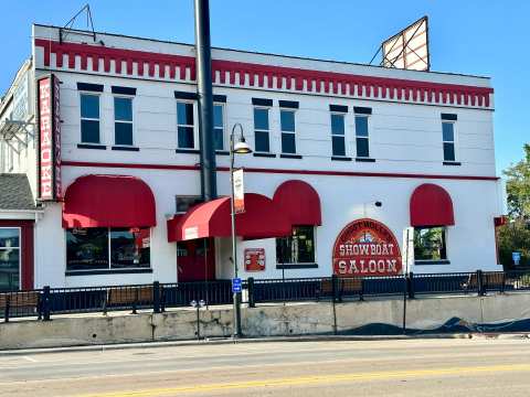 Showboat Saloon — photo 3
