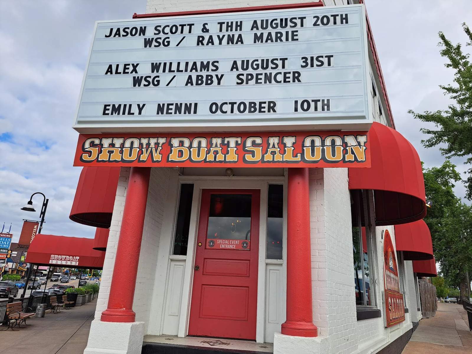 Showboat Saloon — photo 1