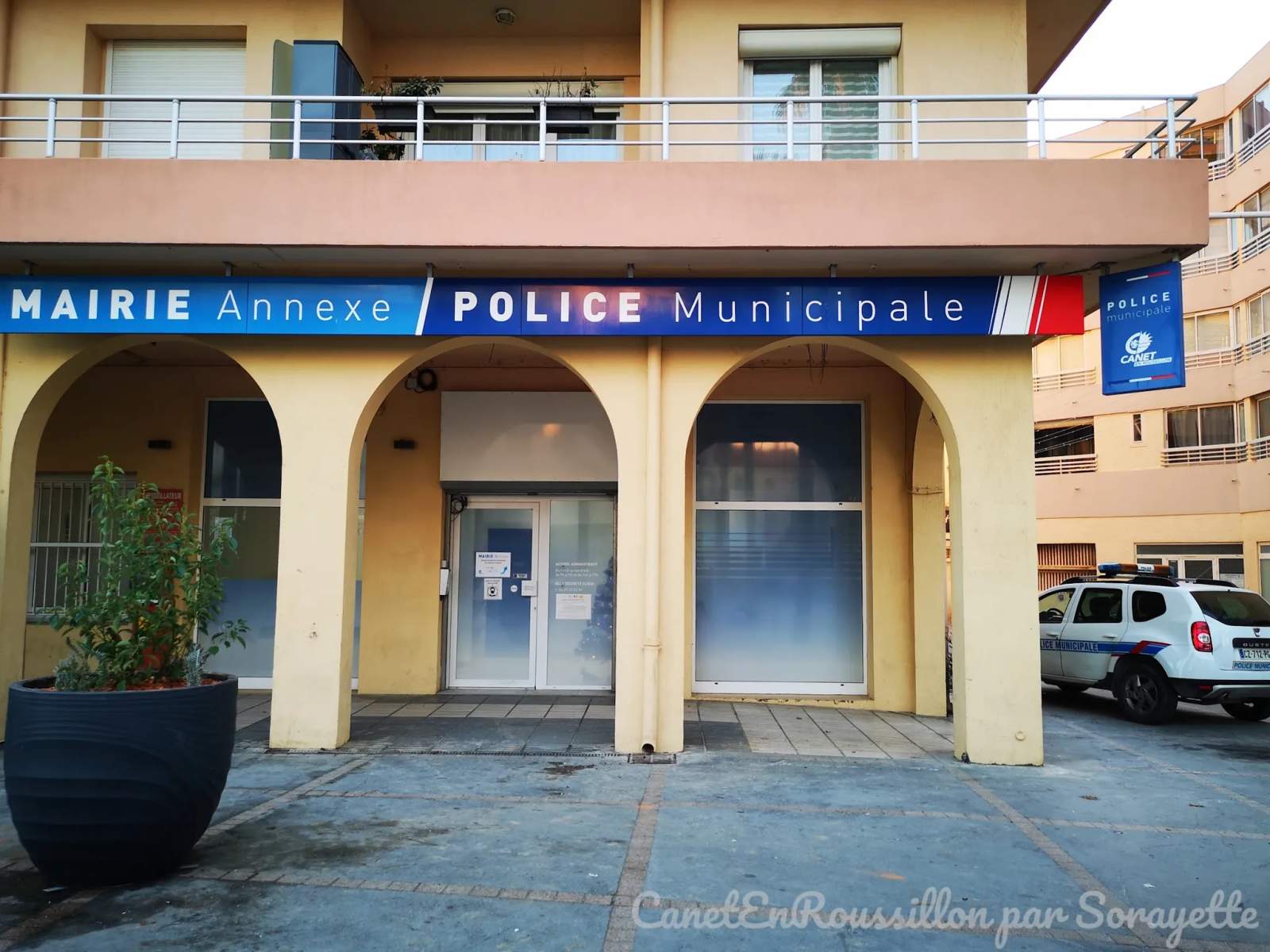 Town Hall Annex Center Beach — photo 3