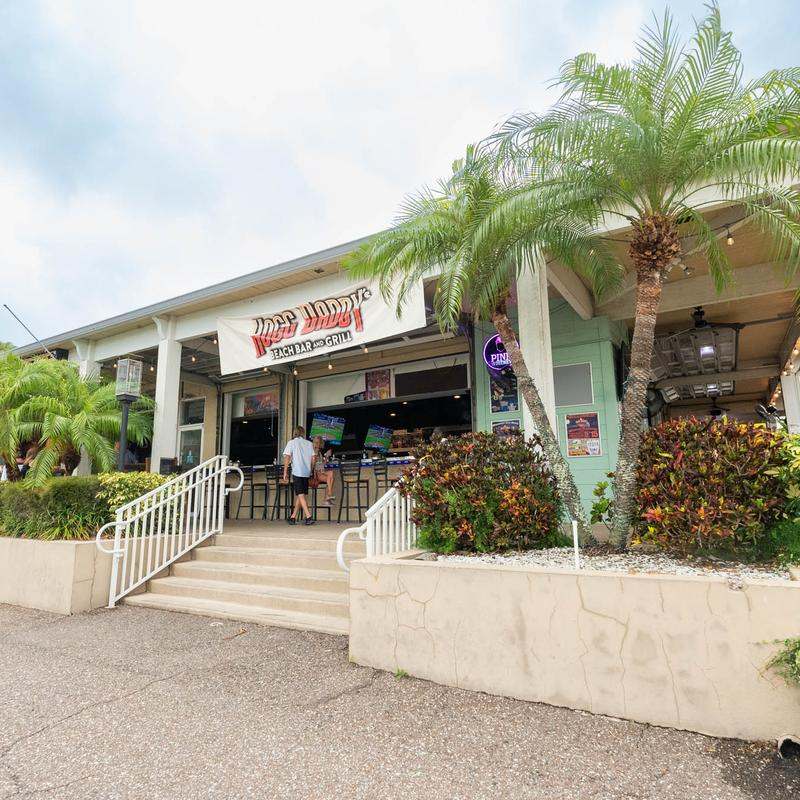 Hogg Daddy's Beach Bar & Grill — photo 1
