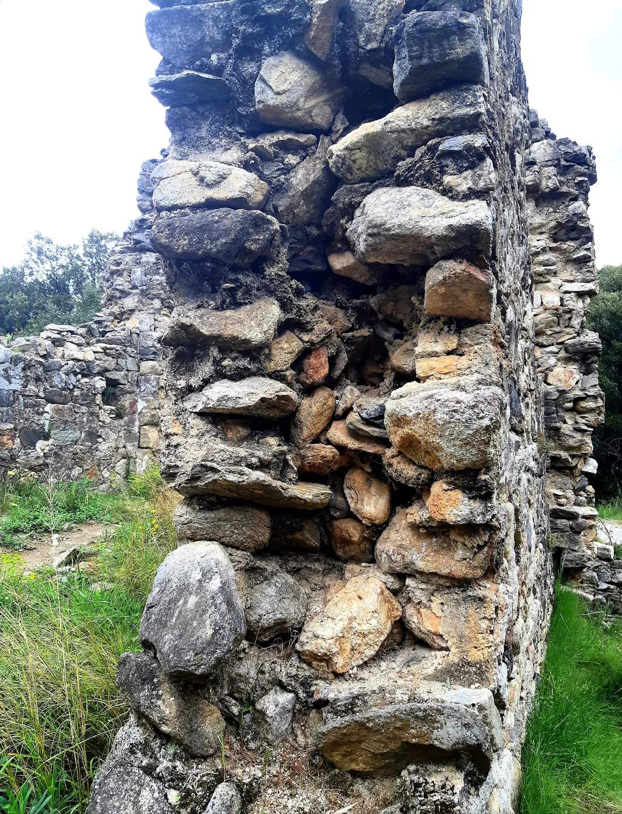 Capella de Sant Fructuós de Rocavella — photo 3
