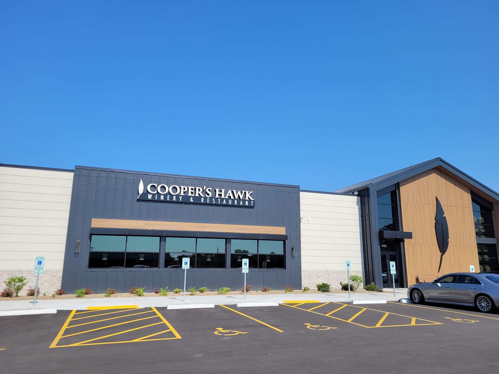 Cooper's Hawk Winery & Restaurant — photo 1