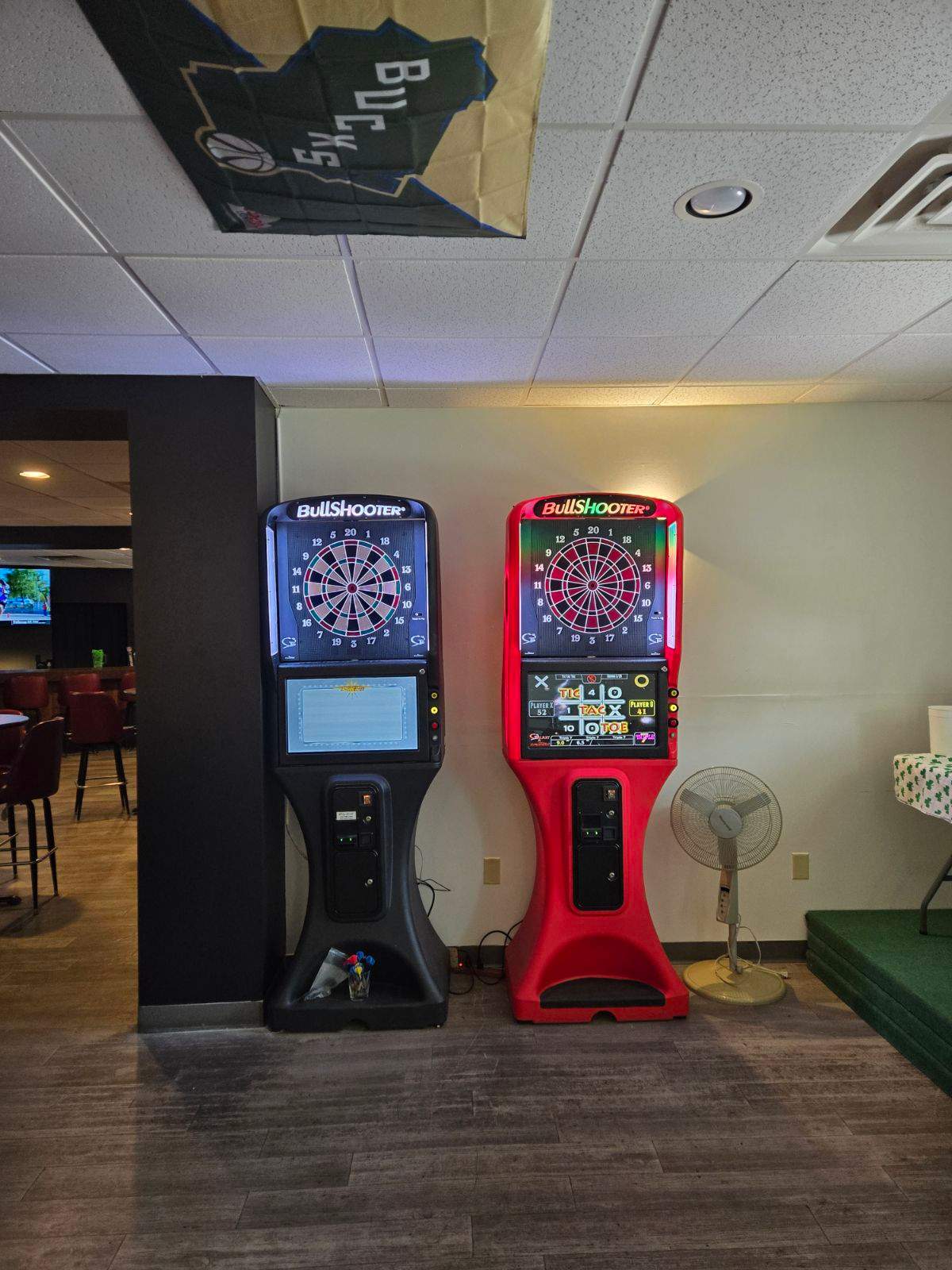 Twinz Bar and Grill — photo 1