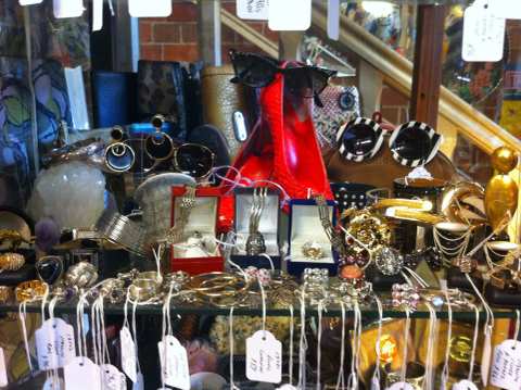 Hunters & Collectors — photo 2