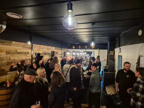 Double Vision Brewing - DUB HUB Island Bay — photo 2