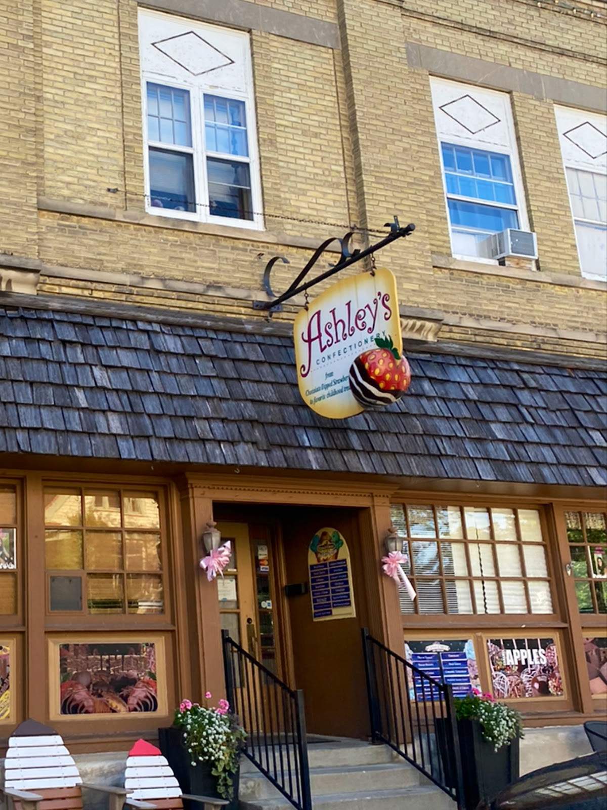 Ashley’s Confectionery — photo 1