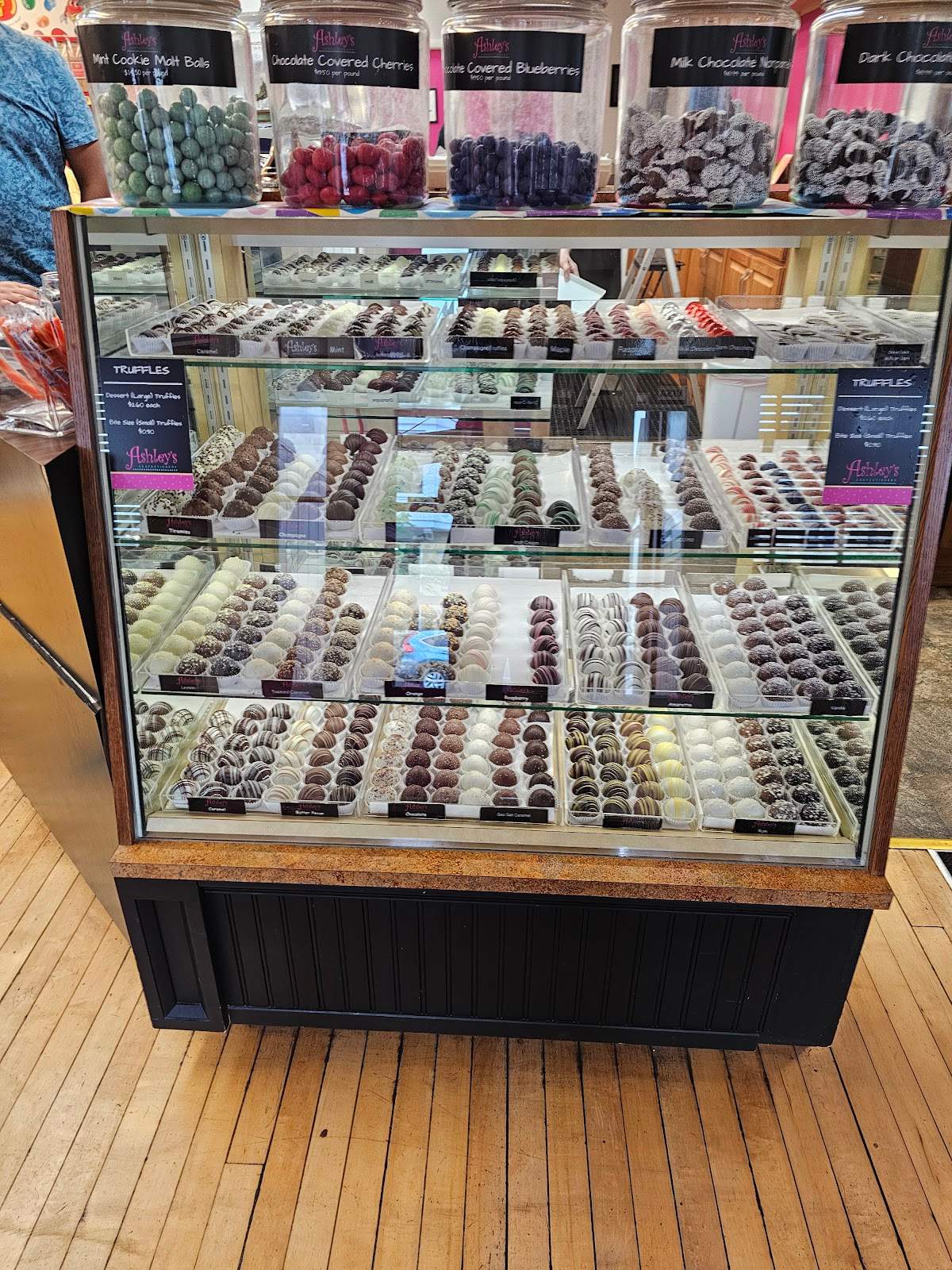 Ashley’s Confectionery — photo 8