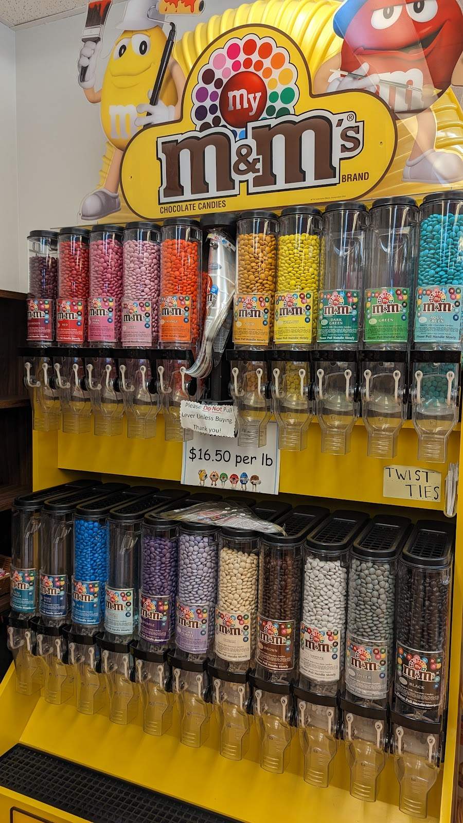 Ashley’s Confectionery — photo 9