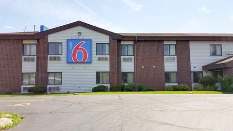 Motel 6 Saukville, WI — photo 6