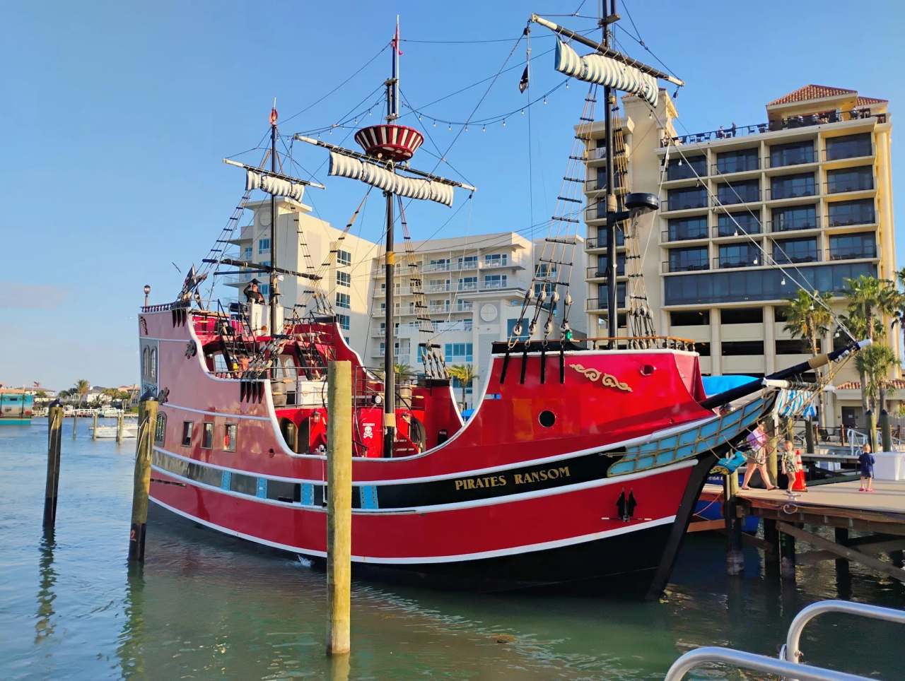 Captain Memo’s Pirate Cruise — photo 2