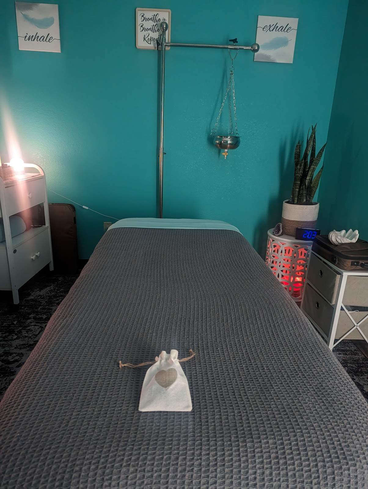 Blissful Moments Massage And Bodyworks — photo 1