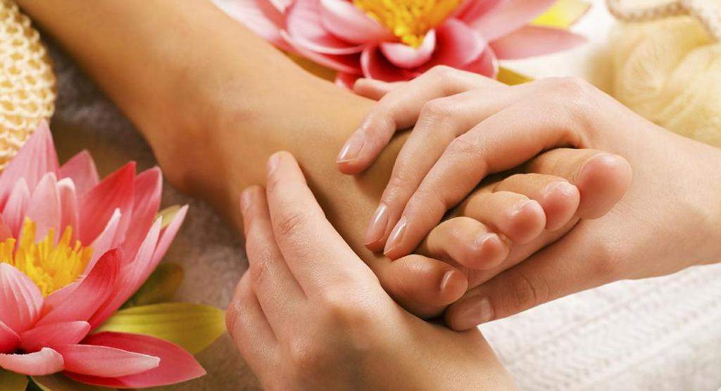 Blissful Moments Massage And Bodyworks — photo 2