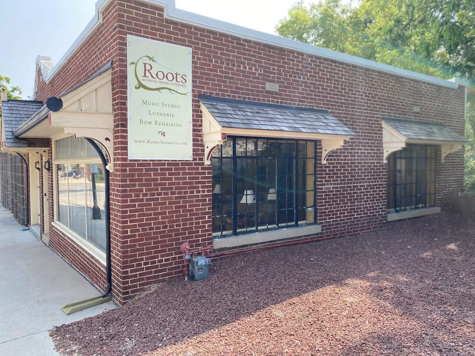 Roots Acoustic Music Company — photo 3