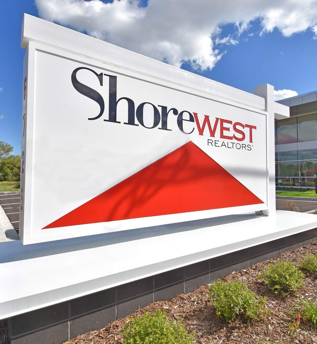 Kinan Sawar - Shorewest Realtors — photo 3
