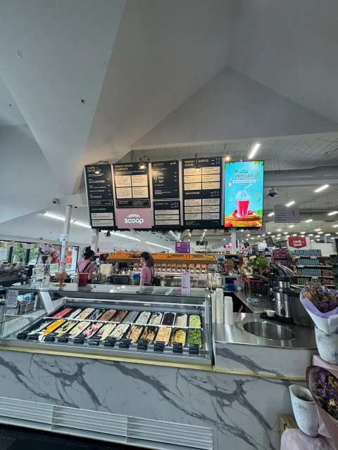 Inside Scoop — photo 2