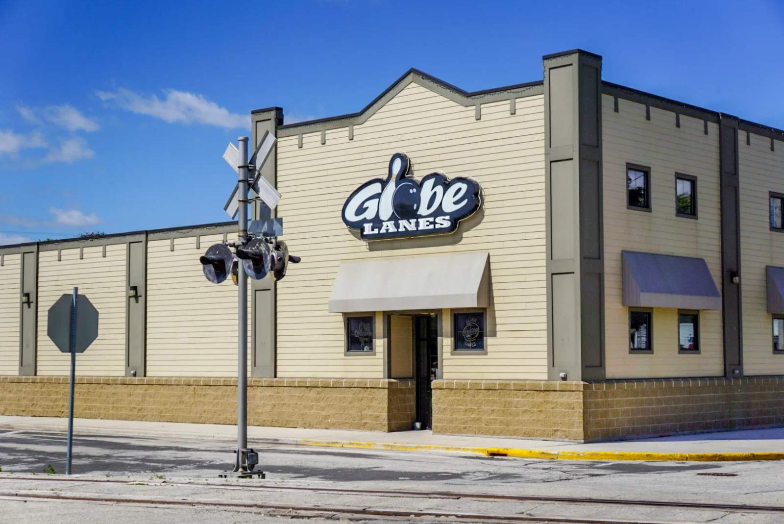 Globe Lanes — photo 1