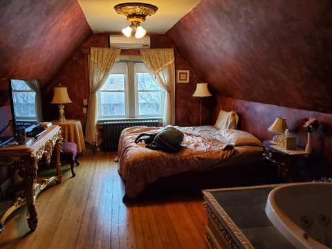 Brumder Mansion Bed & Breakfast — photo 2