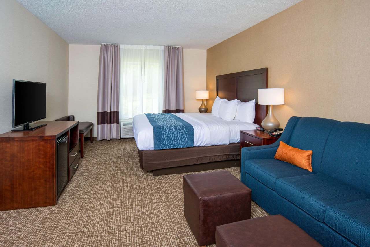 Comfort Inn Naugatuck-Shelton, CT — photo 2