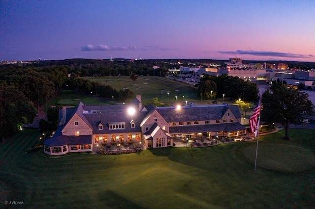 Blue Mound Golf & Country Club — photo 1