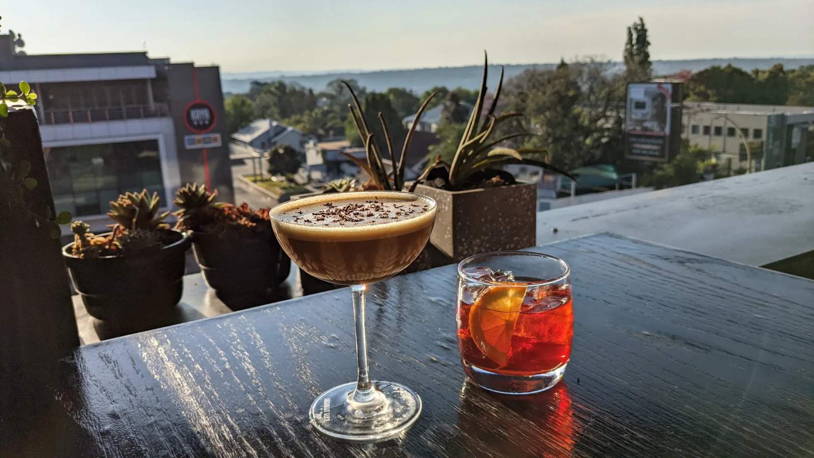 Mix Cocktail Bar — photo 2