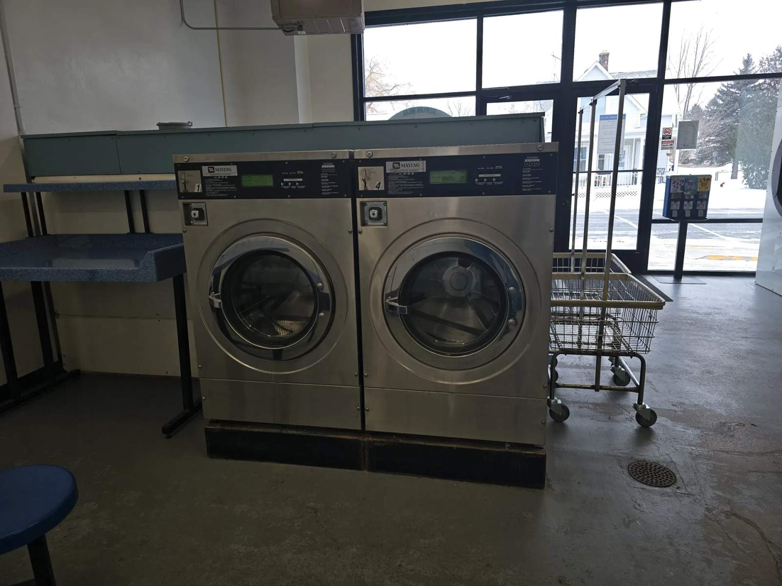Scrub Hub Laundry Service — photo 1