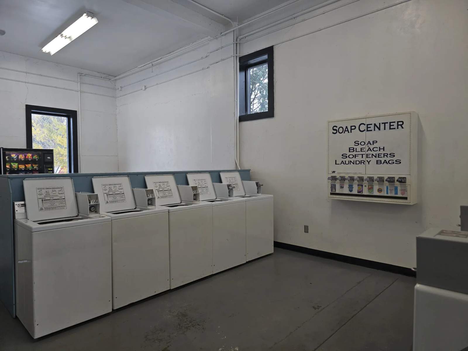 Scrub Hub Laundry Service — photo 2