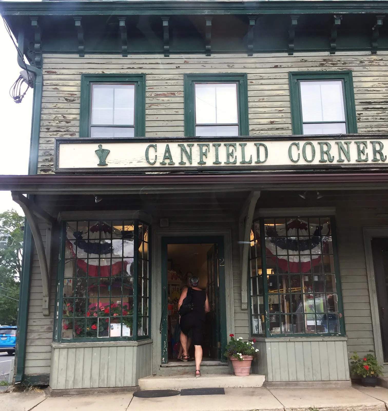 Canfield Corner Pharmacy — photo 1