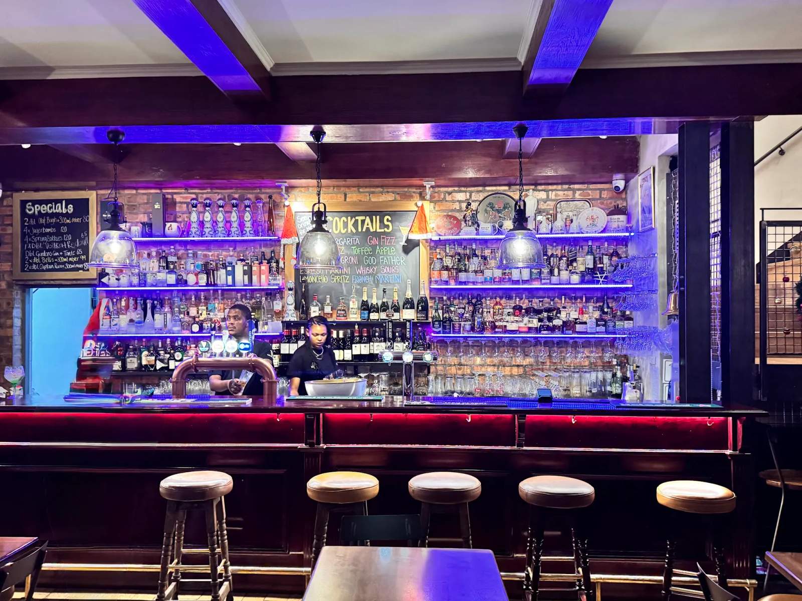The Mad Hatter Pub — photo 3