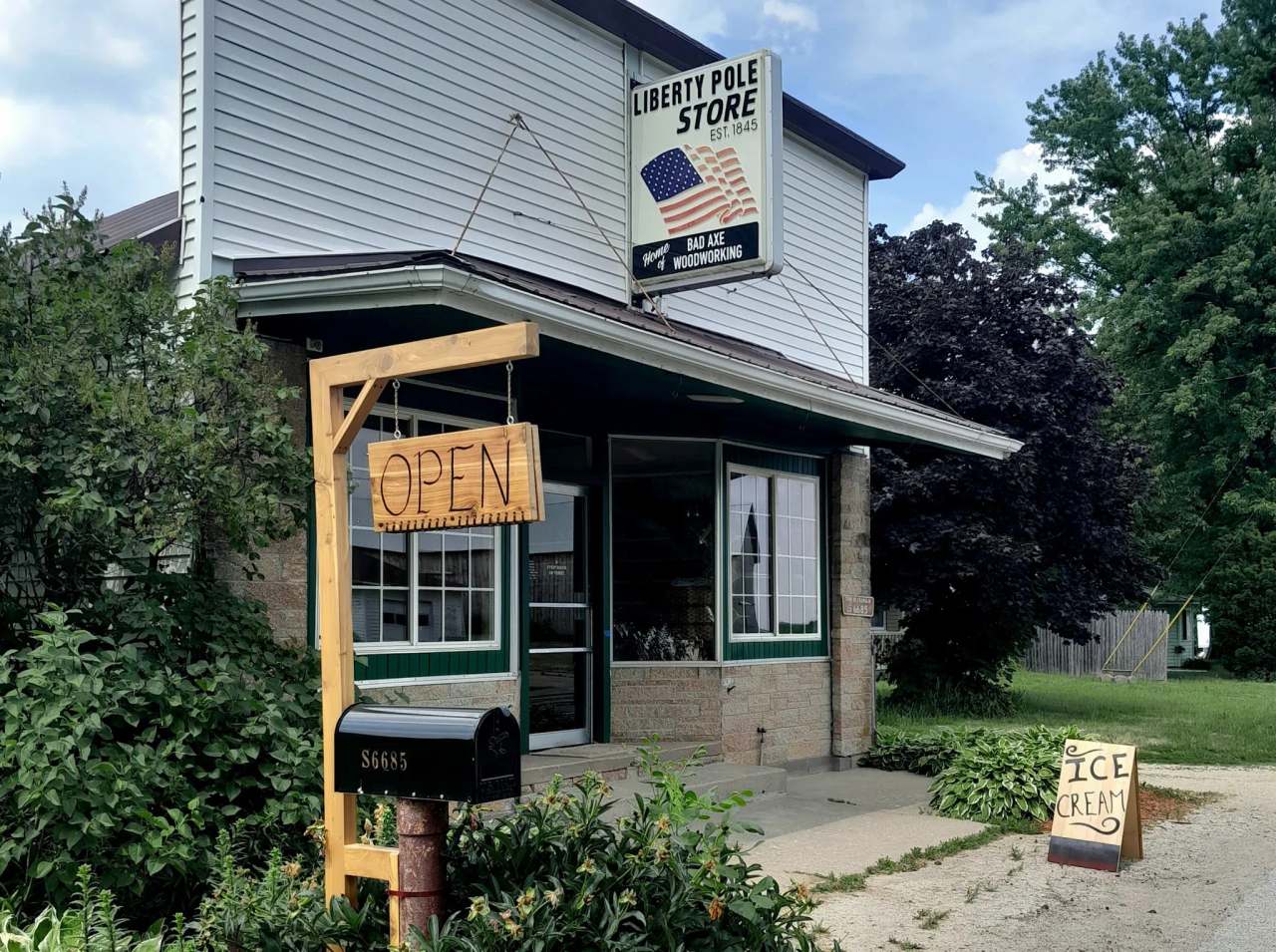 Liberty Pole Store — photo 1